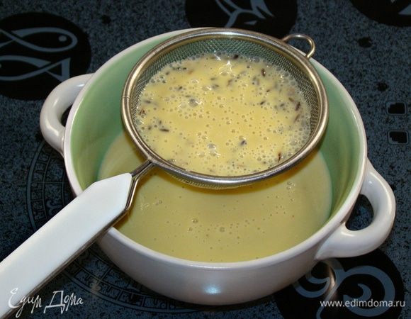 Крем процедить и дать ему остыть до комнатной температуры.