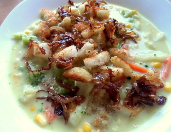 Перенести на сухарики в тарелку.