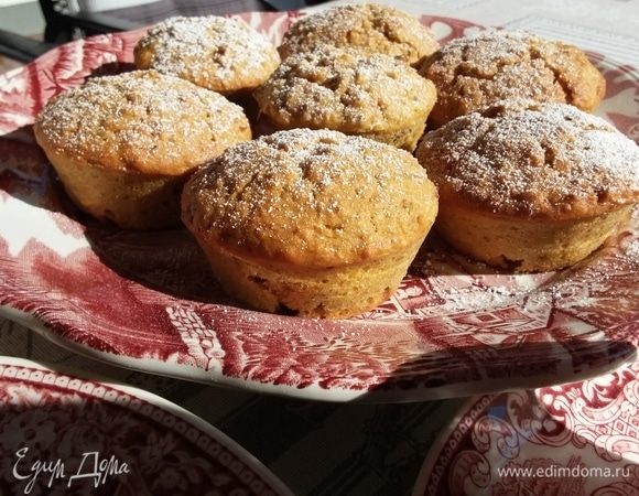 При подаче посыпать сахарной пудрой.