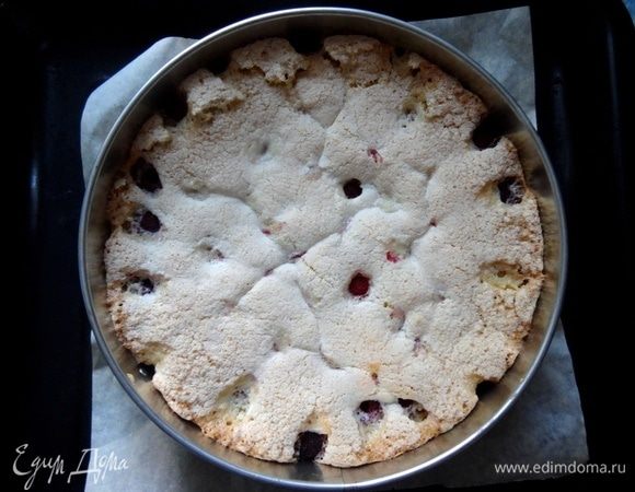 Выпекать 40–50 минут в заранее разогретой до 180°C духовке.