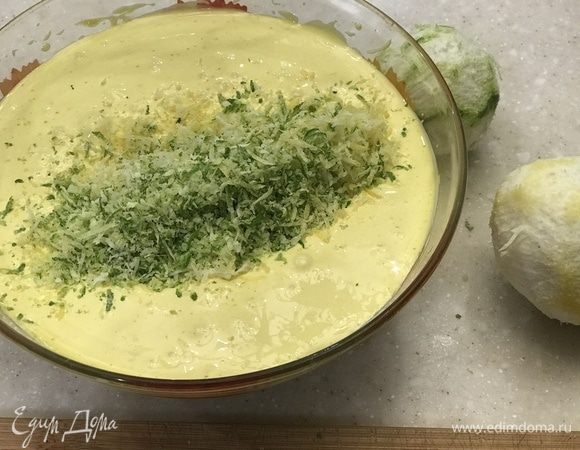 Добавить цедру и сок лимона и лайма.