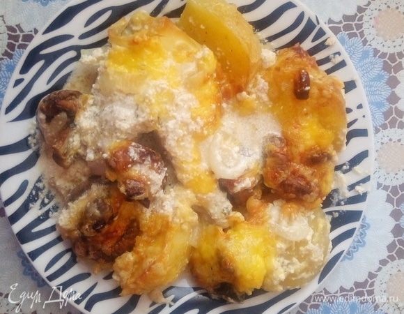 Выкладываем на тарелки и готово. Можно украсить зеленью. Очень вкусно и просто. Спасибо за внимание!