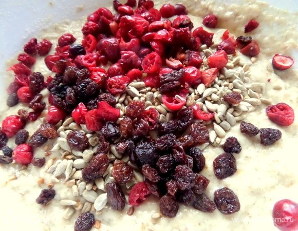 Изюм промытый, отжатый.