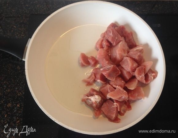 Обжарить филе 15 минут, крышкой не накрывать.