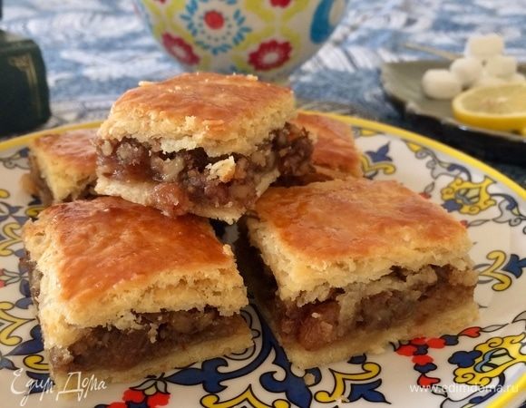 Девочки, заварила себе чай, откусила кусочек пахлавы и вернулась в детство!