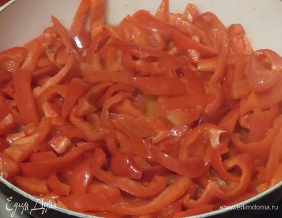 Обжарить на сковороде.