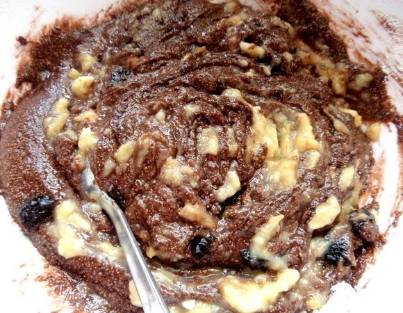 Перемешать в однородное тесто.