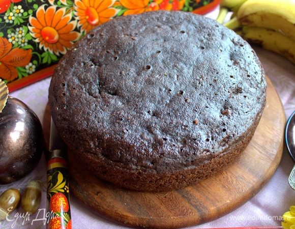 Теперь переворачиваем, как положено, пирог слегка выпуклый.