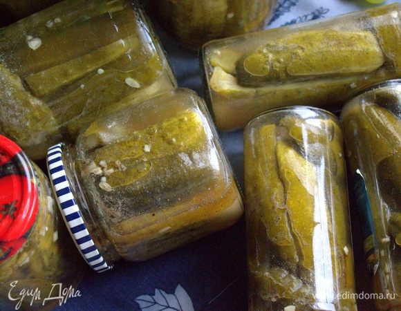 Я большие банки не люблю, выбираю поменьше, чтобы открыли и съели сразу без остатка.