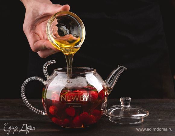 Добавьте жидкий мед по вкусу, размешайте и подавайте к столу.<br />
 