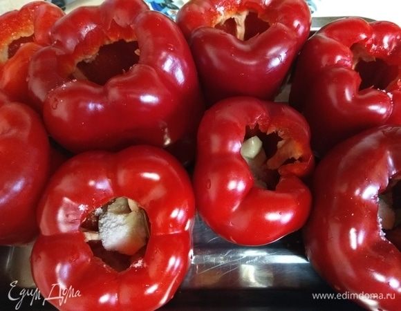 Соль, черный и красный перец можете на свой вкус добавлять или убавлять.