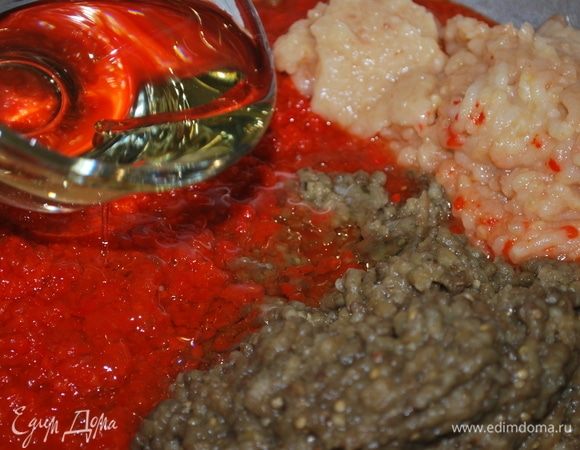 Добавляем растительное масло.