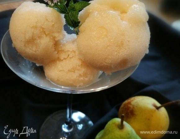 Освежающий десерт готов. Приятного аппетита!