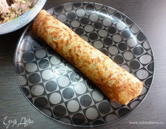 Свернуть его в рулет.