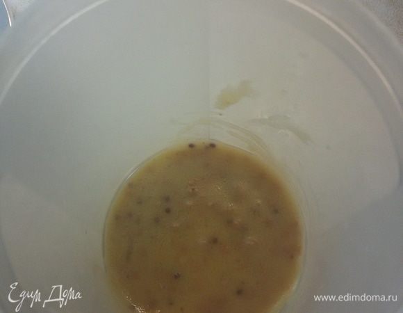 Ингредиенты для заправки перемешать до состояния эмульсии. Смешать все ингредиенты, добавить салатный микс. Полить заправкой, перемешать. Можно подавать на стол.