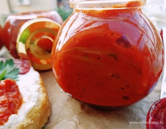 Остывший соус переливаем в небольшие банки. Подаем к рыбе или мясу.