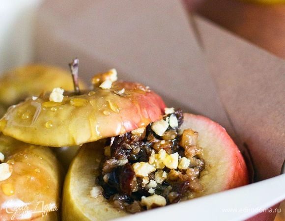 При подаче украсить медом и орехами. Приятного аппетита!