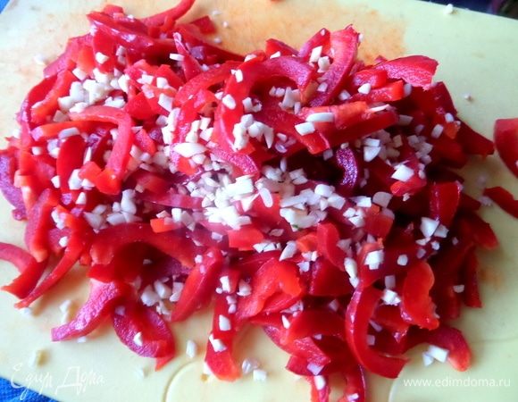 Смешать начинку.