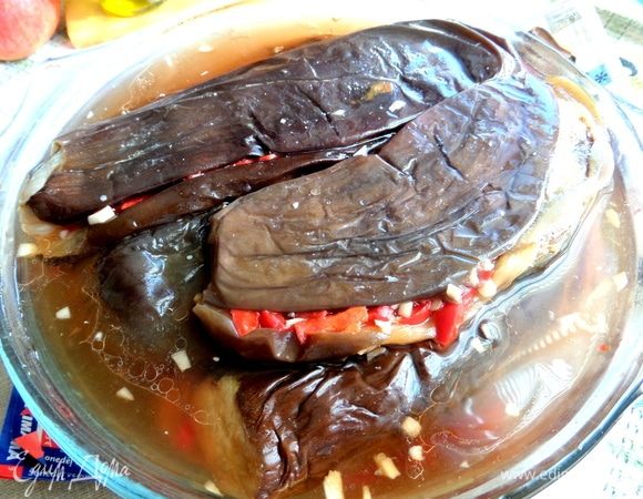 Ставим на 12 часов или на целые сутки в холодильник для маринования.