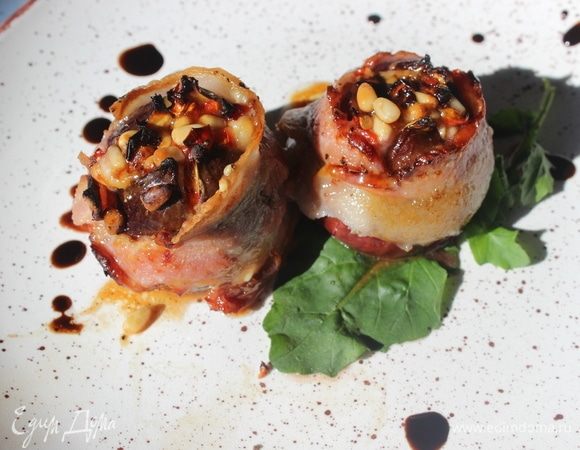 Моей духовке хватает 15 минут, чтобы инжир был готов.