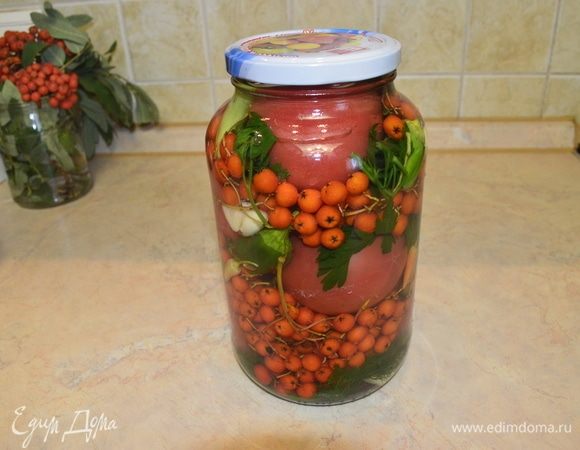 Банку просто закрыть крышкой и оставить на 15 минут.