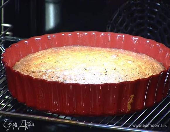 Выпекать творожник в разогретой духовке 30 минут, готовность проверить зубочисткой.