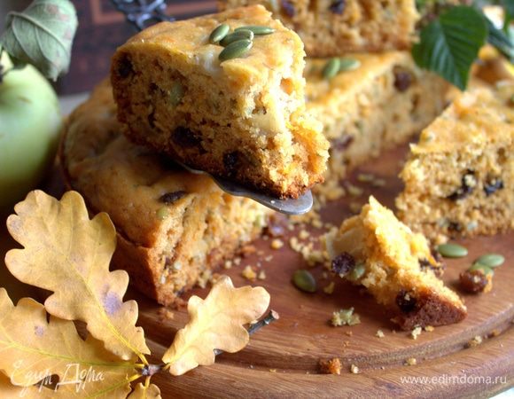 Как видите, пирог не требует украшений, он и так богат на краски, поэтому я решила не припудривать.