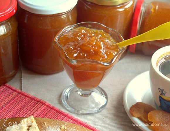 Остатки оставляем на пробу, остальные баночки убираем на хранение в темное место. У меня стоят в коридоре.