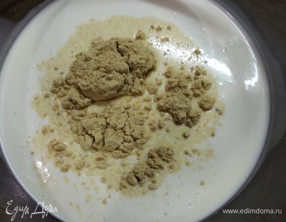 После охлаждения смеси сливочную часть соединяем с двумя видами горчицы.