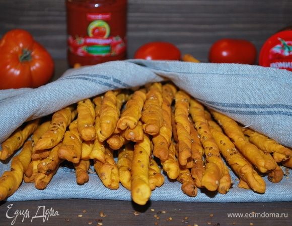 Хрустящие хлебные палочки готовы, приятного аппетита.