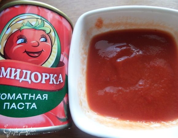 Развести немного водой и вылить в остальной состав. Томить минут 10–15.