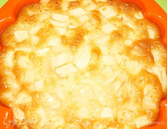 Духовку разогрейте до 220°C и поставьте форму на 30–40 минут.