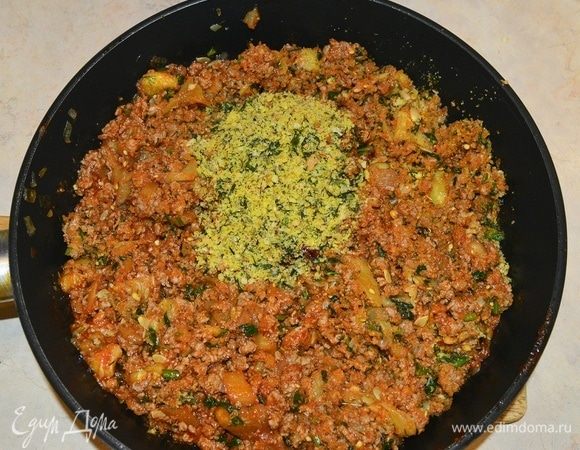 К начинке добавляем 7 ст. л. гратинати.