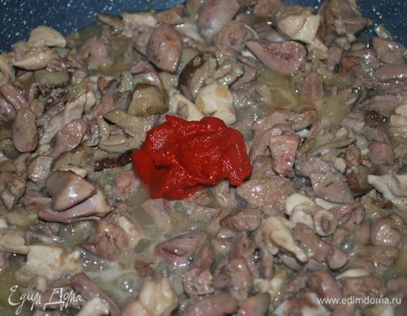 Добавим томатную пасту ТМ «Помидорка».