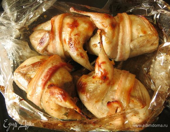 Ставим в печь при 220°C на 25 минут плюс конвекция.