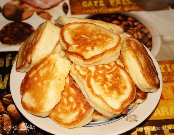 Оладьи получаются пышные, ароматные. С повидлом, джемом, конфитюром — супер!