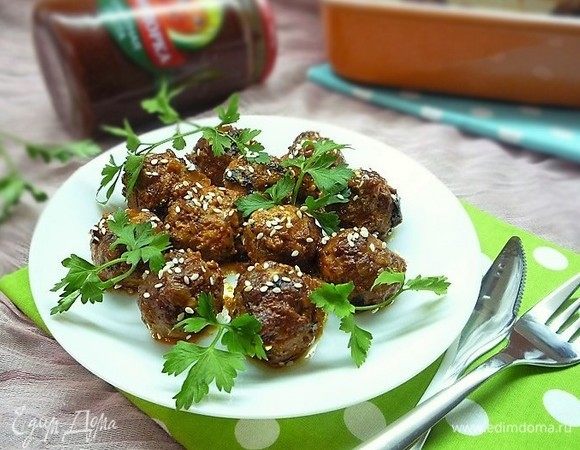 Подаем горячими, украсив листиками петрушки. Buon appetito!