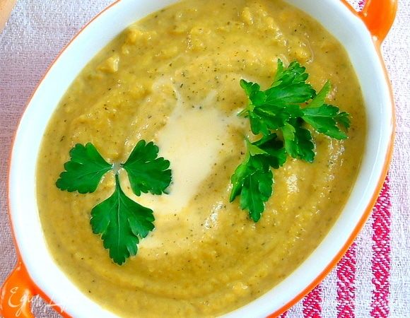 Подавайте к столу! При желании добавьте сметану и зелень.