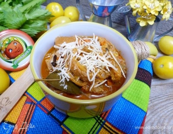 Угощайтесь. Bon appetit!