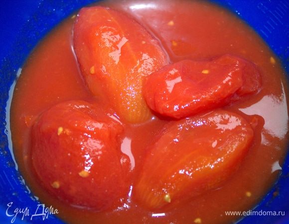 Я использовала половину такой банки.