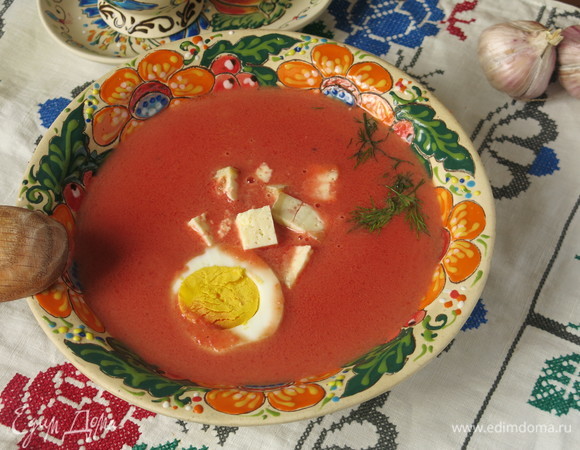 Подаем с брынзой, яйцом и зеленью. Приятного аппетита!