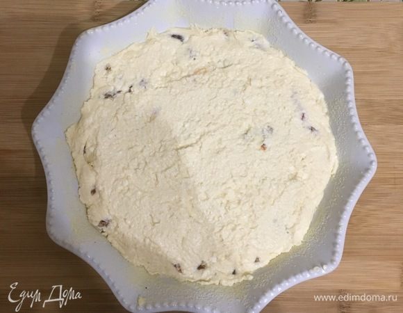 Разровнять поверхность столовой ложкой.