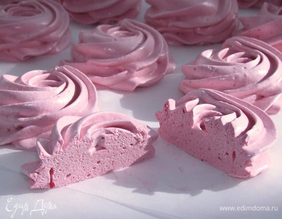 Через час стабилизации зефира можно проверить его качество. Зефир уже легко можно разрезать, не нарушая его ребер.