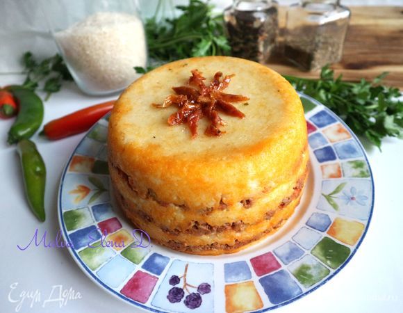 Украсить кусочками вяленого томата, можно верх немного смазать оливковым маслом из баночки с вялеными томатами для цвета.