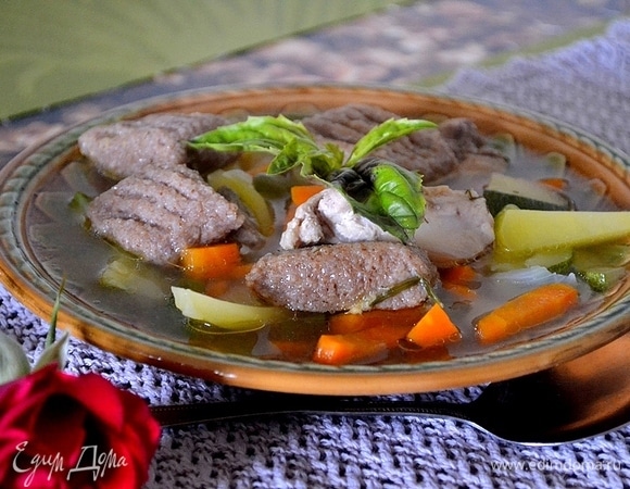 Ароматный густой суп уже готов.