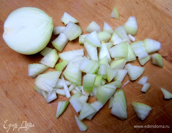 Лук примерно также.