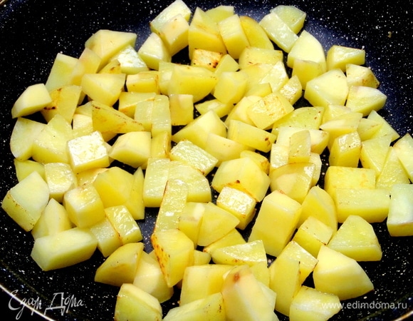 «Позолотить» слегка кубики.