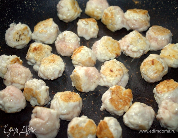 Я слегка подрумянила без масла.