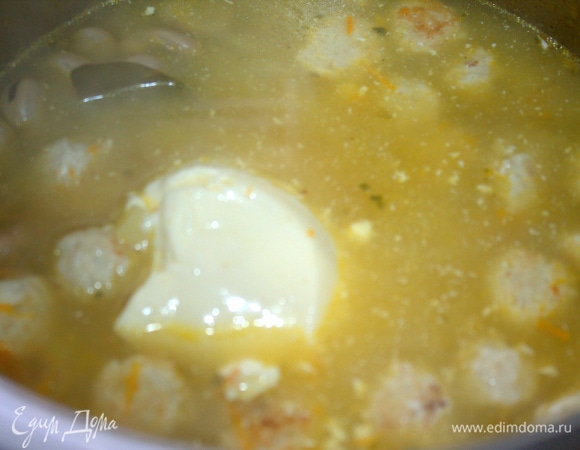 Можно развести в стакане воды или опустить прямо в суп, он постепенно растворится.