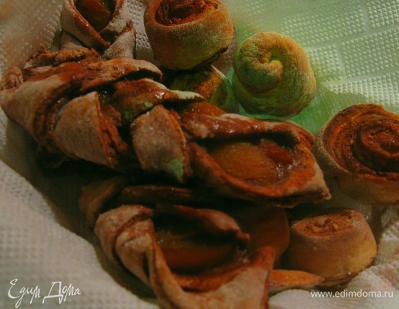 Шоколадное тесто выходит мягким и очень эластичным — объедение к чаю!